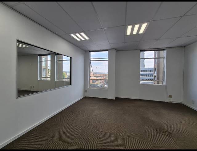 170M² OFFICE TO LET IN ROSEBANK